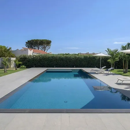 Σπίτι διακοπών Modern With Pool In Fontane Bianche