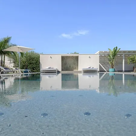 Σπίτι διακοπών Modern With Pool In Fontane Bianche *